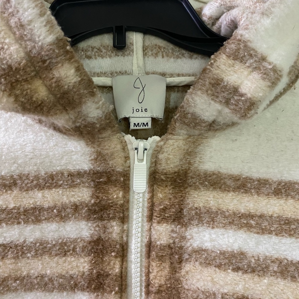 Pullover - Picture 2 of 3